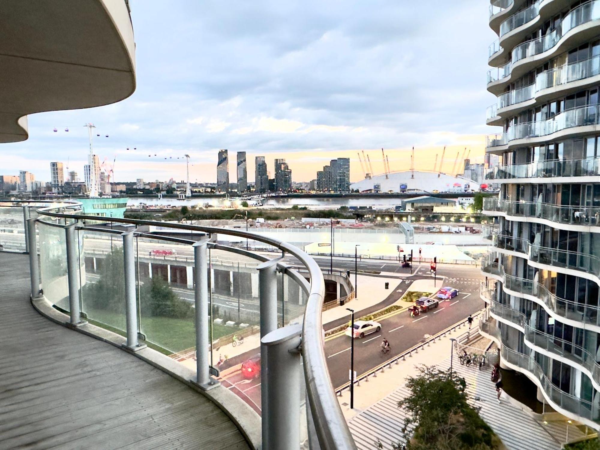 London Excel Cosy Apartment With Balcony & River View Close To O2 Arena, Cable Car, City Hall Zewnętrze zdjęcie